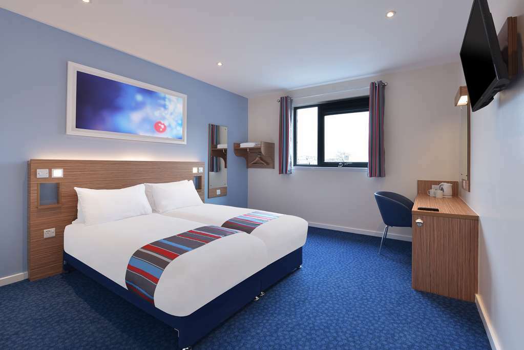 Travelodge Stirling M80 Cambusbarron Room photo